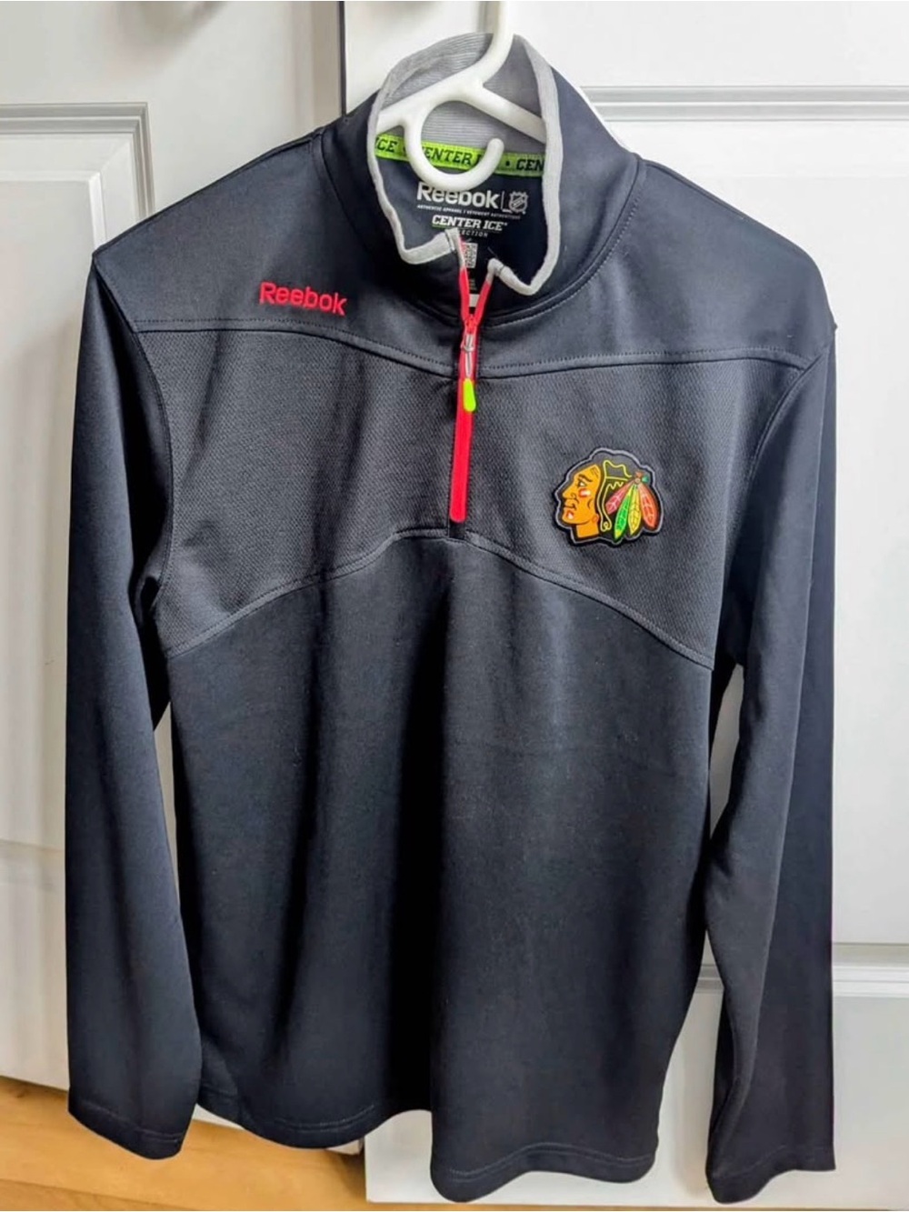 Chicago Blackhawks 3/4 Zip (Adult Small)